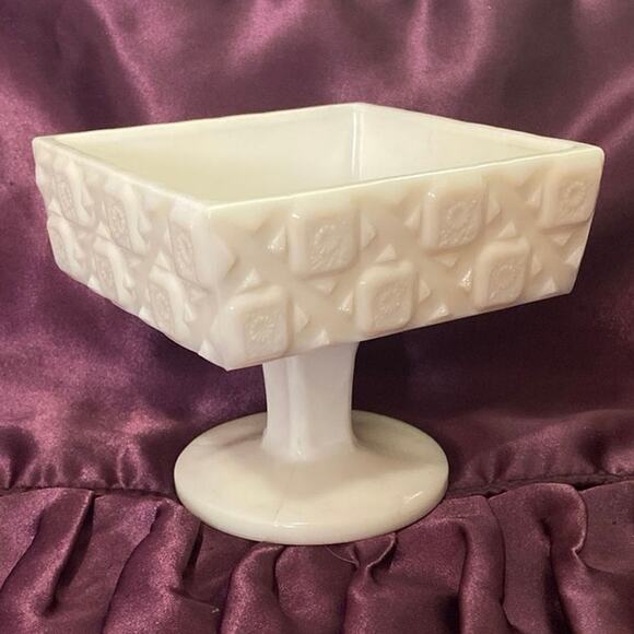 Milk Glass Pedestal Candy Dish American Brilliant Cut Ornate Hollywood Regency - Picture 1 of 10